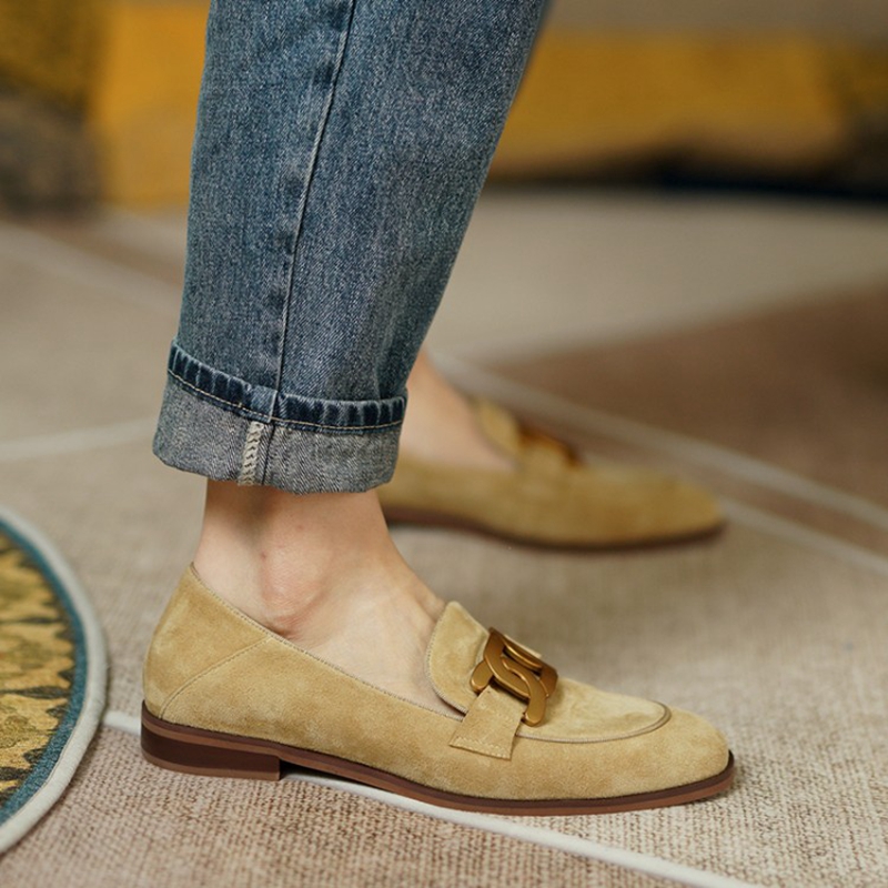 女性用スエードレザーモカシン,ラウンドトゥのローヒールシュー - Leather Work Heels のレビューと価格