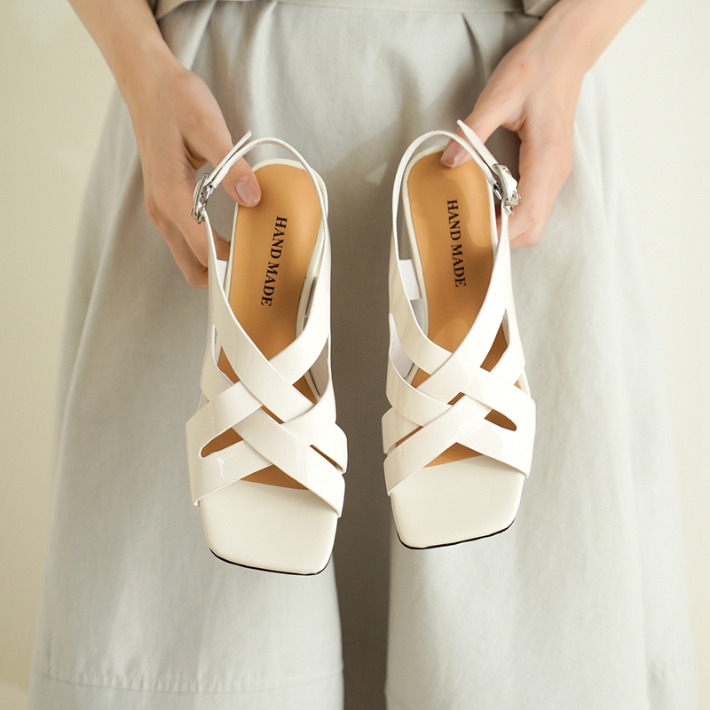 女性の新しい夏用本革、羊革、パテントレザーハイヒール、ルーズ - Leather Work Heels のレビューと価格