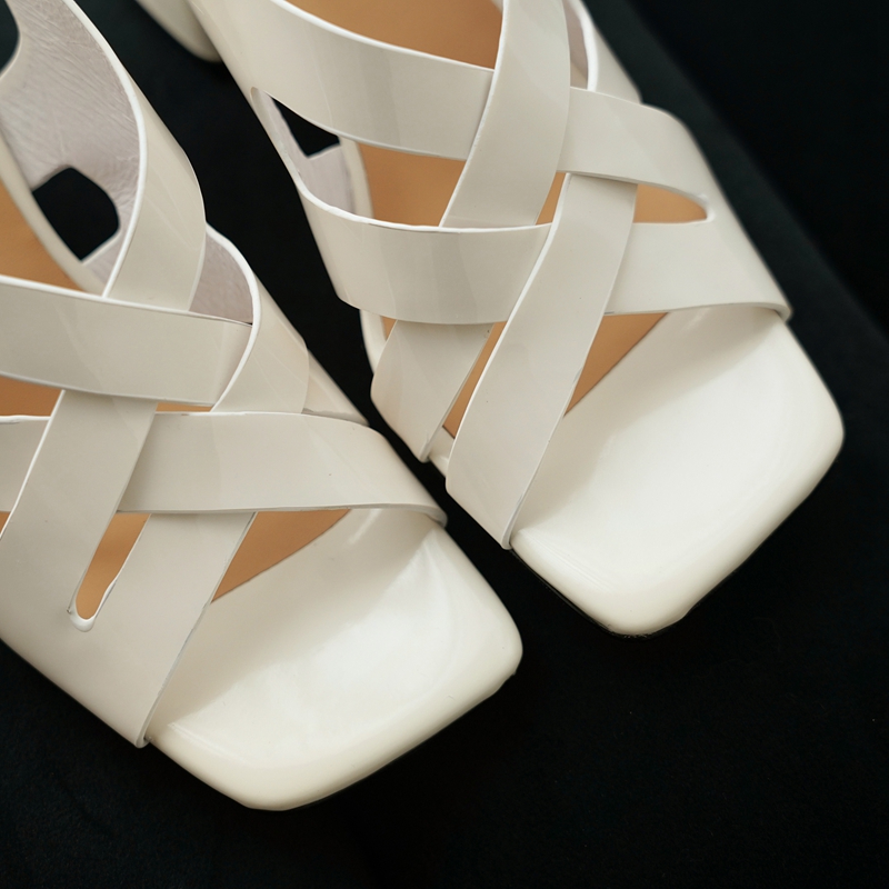 女性の新しい夏用本革、羊革、パテントレザーハイヒール、ルーズ - Leather Work Heels のレビューと価格