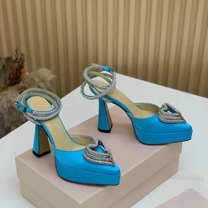プラットフォームクリスタル愛の装飾サンダルセクシーなポインテ - Leather Work Heels のレビューと価格
