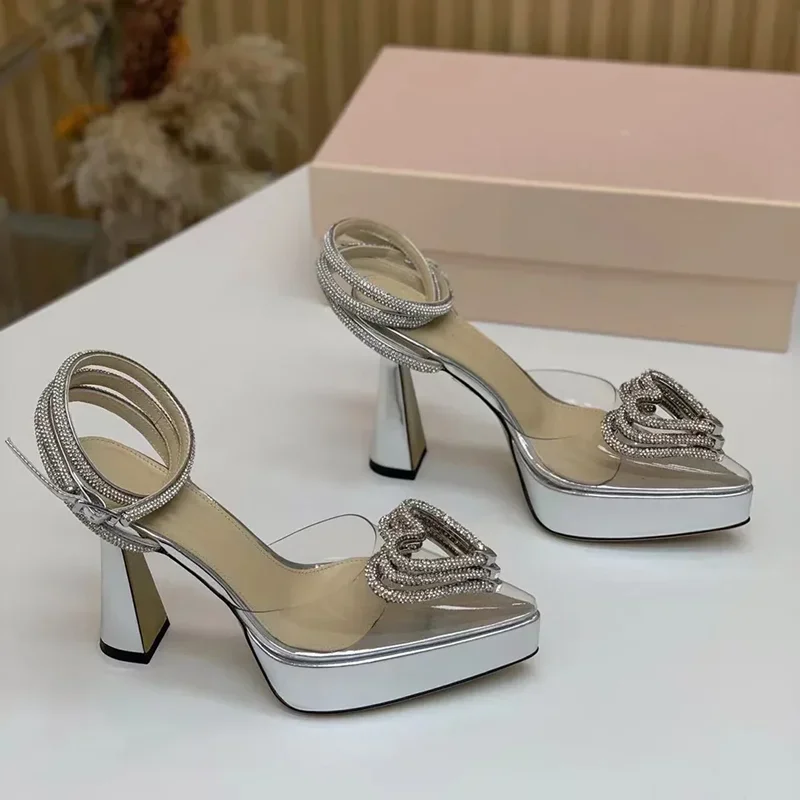 プラットフォームクリスタル愛の装飾サンダルセクシーなポインテ - Leather Work Heels のレビューと価格