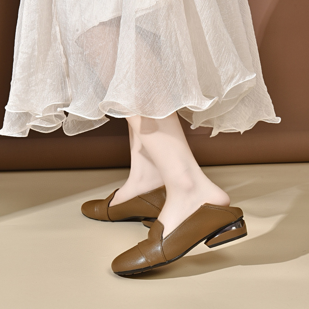 レディースシューズ 2026年秋 ローヒール ラウンドトゥ  - Leather Work Heels のレビューと価格